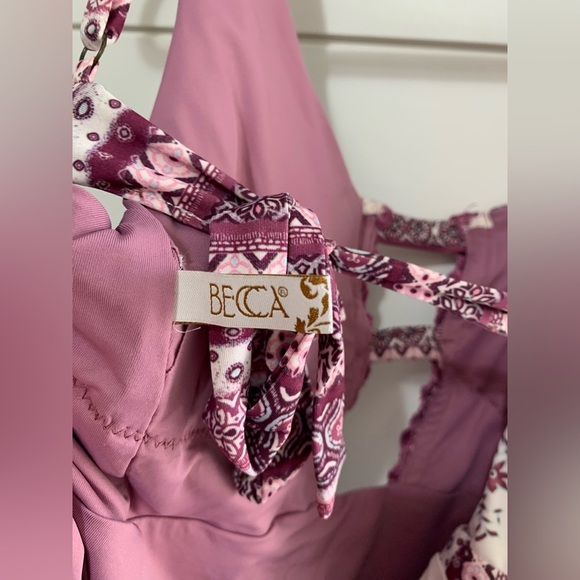 BECCA Tahiti Plunge One Piece Swimsuit M - Picture 10 of 12